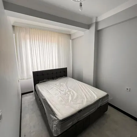 Guenes Rezidans Apartment